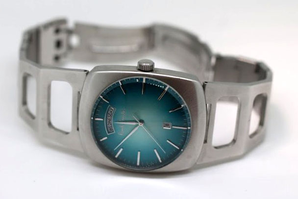 Paul Smith　ポールスミス　風防ガラス取り付け修理・料金の紹介です。