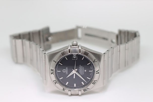 OMEGA　オメガ　Ref1502コンステレーションのオーバーホール及び研磨修理・料金の紹介です。