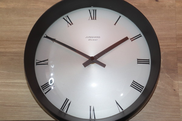 ユンハンス掛け時計　ムーブメント交換　料金のご紹介