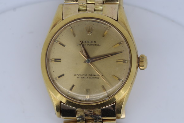 ロレックス オイスター パーペチュアル ベルト修理　料金のご紹介