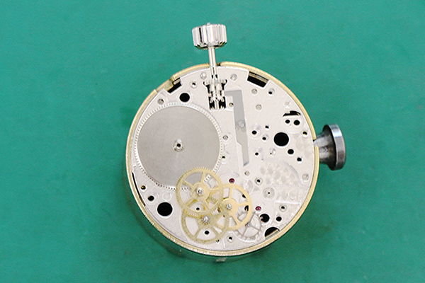 オメガ スピードマスター デイデイト(OMEGA SPEEDMASTER DAYDATE)3523.30 メンズ 修理事例6