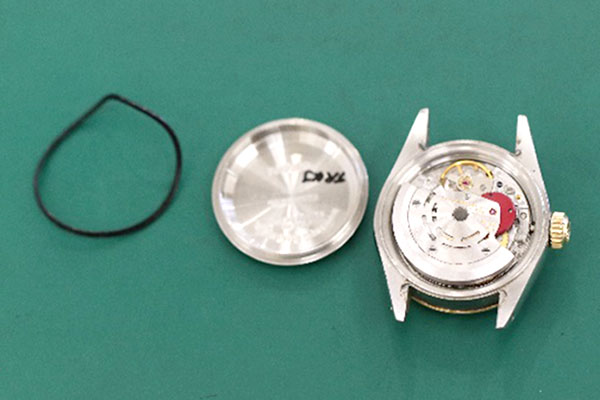 ロレックス デイトジャスト(ROLEX DATEJUST)69173 レディース 修理事例3