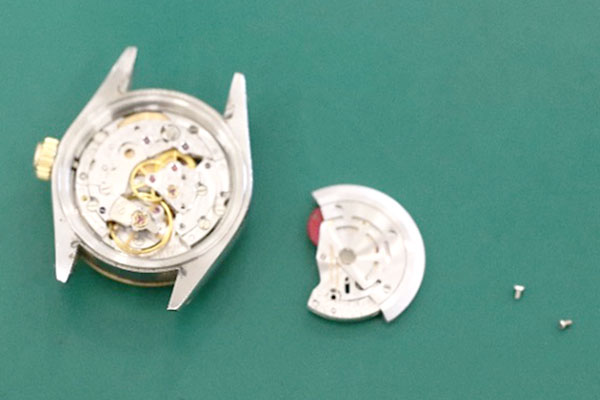 ロレックス デイトジャスト(ROLEX DATEJUST)69173 レディース 修理事例4